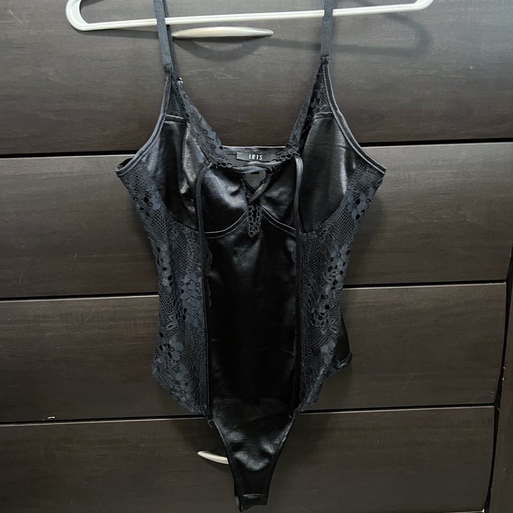 NWOT Laura’s Boutique satin bodysuit